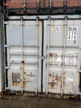 Shipping container 20 one way No. 1310