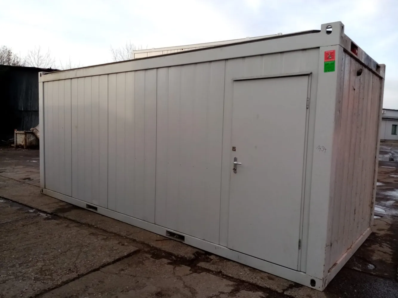 Used container no. 387